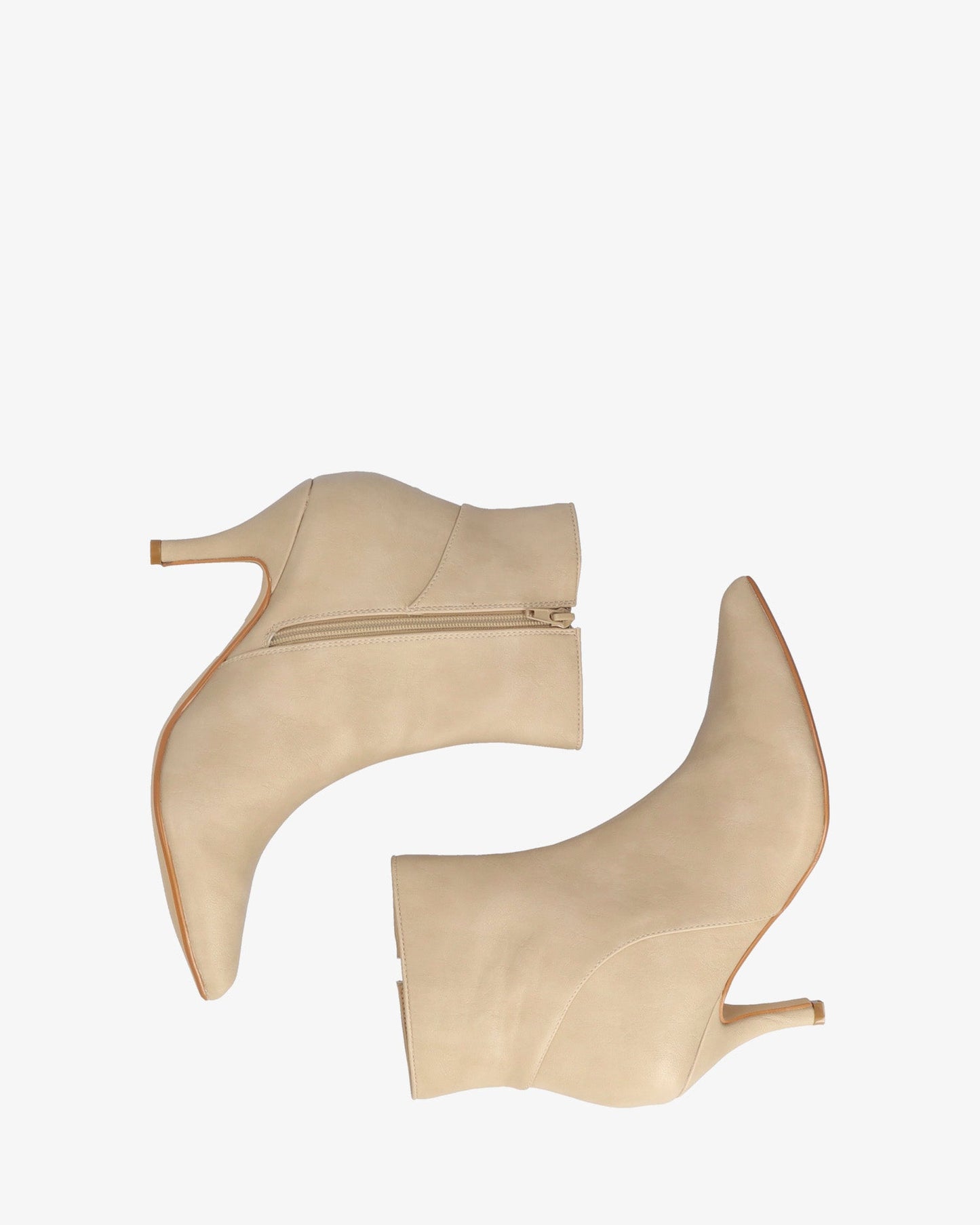 Botín tacón medio en soft márfil