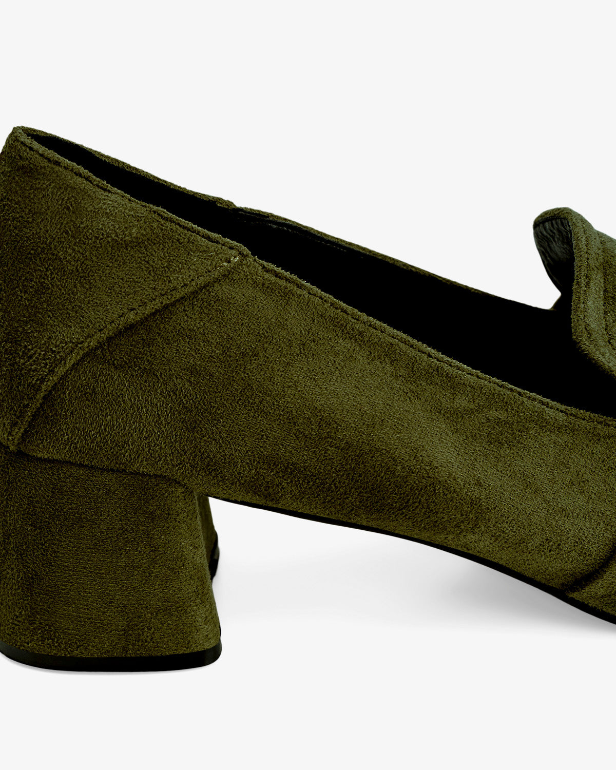 Mocasín tacón ante kaki