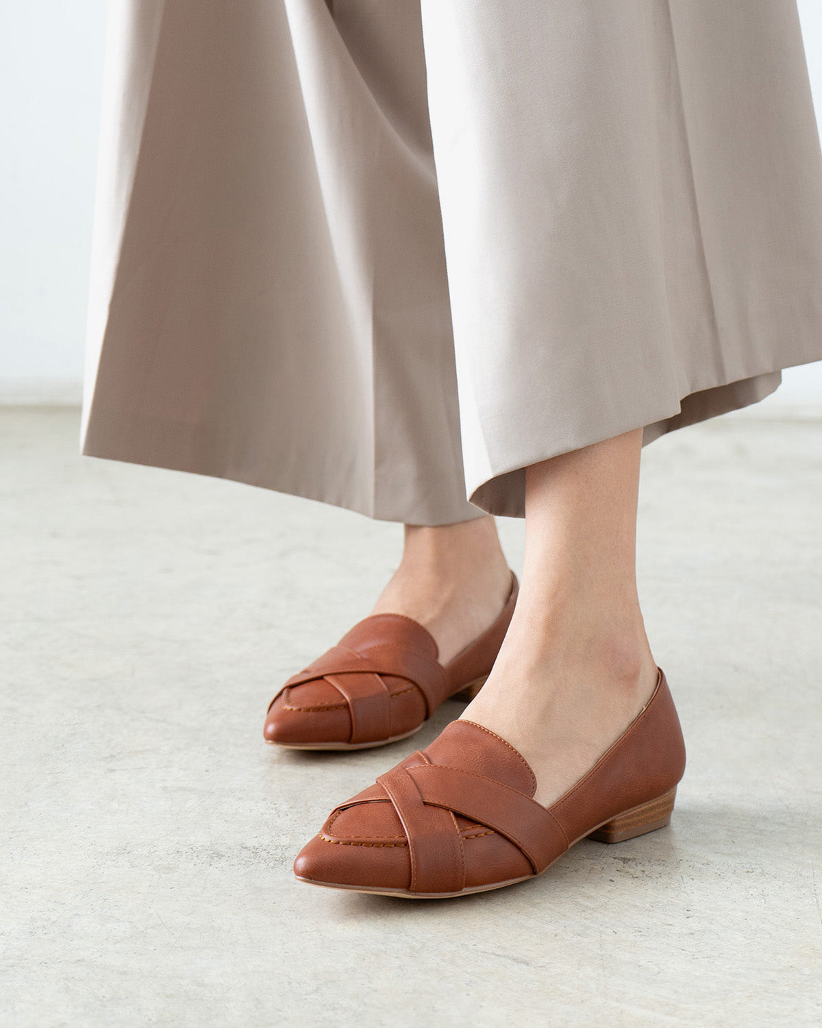 Bailarina punta fina en soft marrón