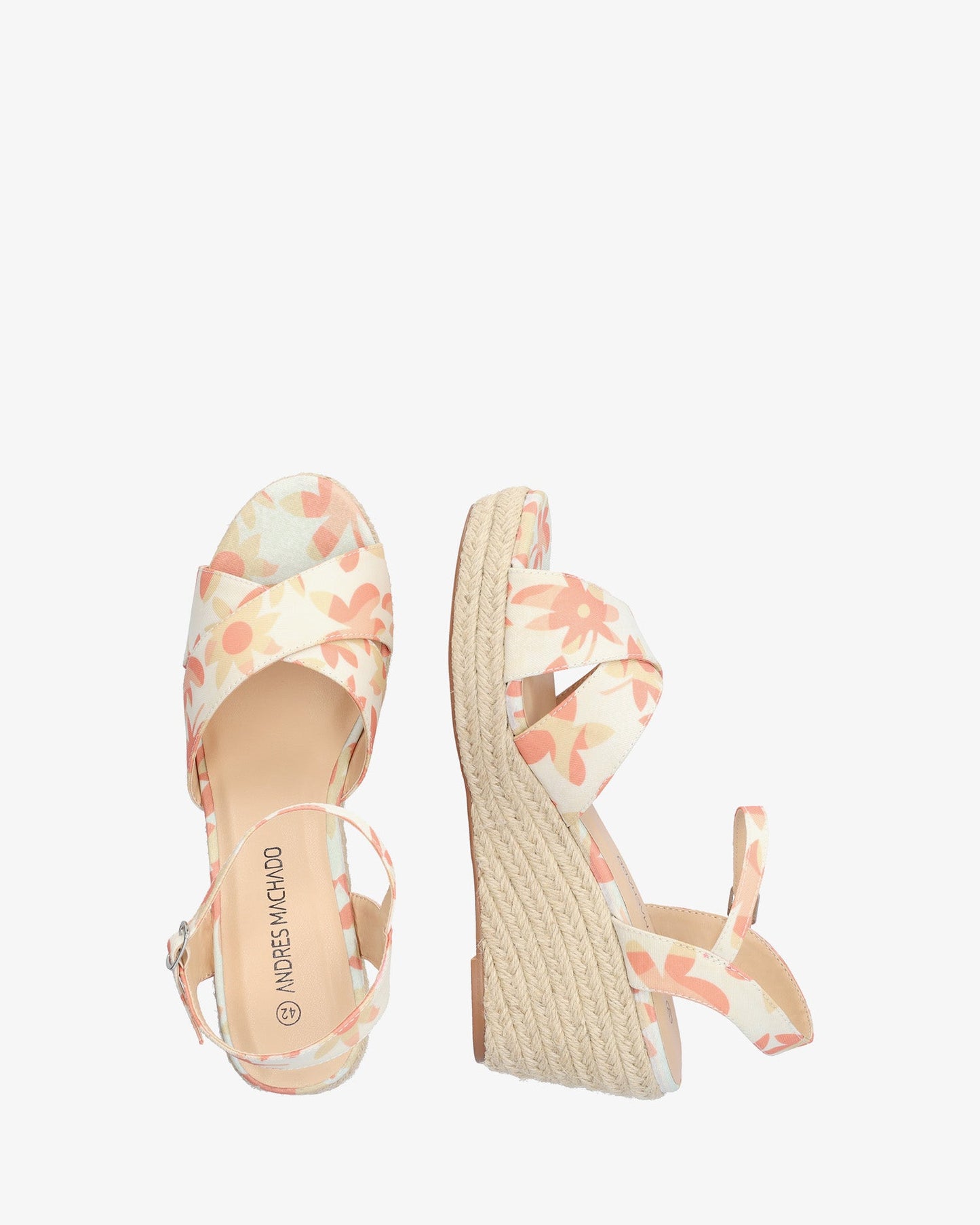 Sandalia en tejido tono naranja con cuña en yute