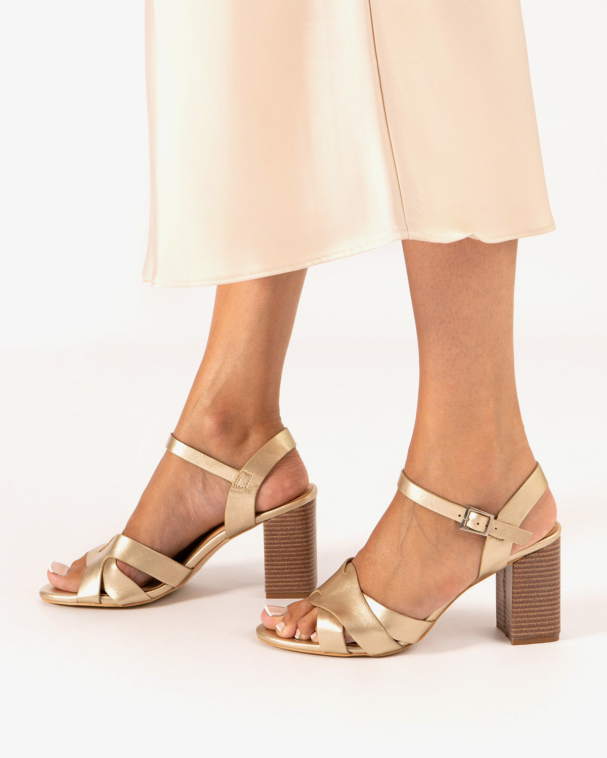 Soft gold sandal with square heel