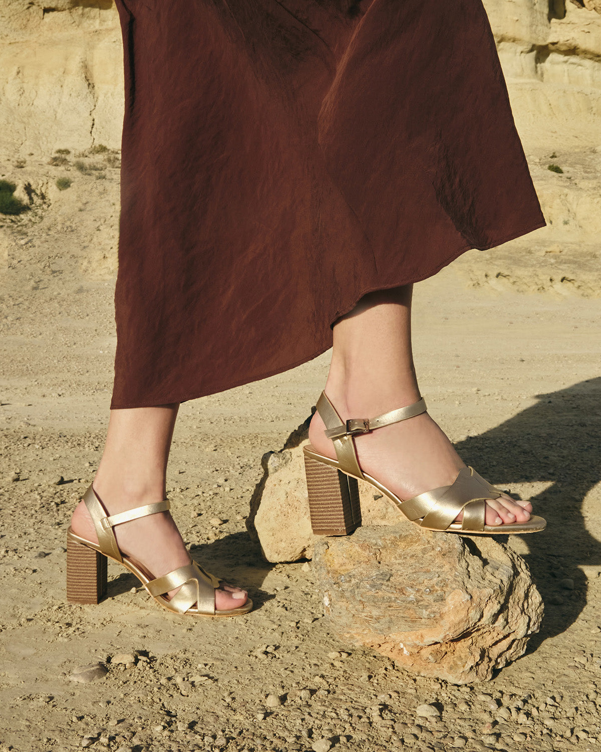 Soft makeup sandal with square heel