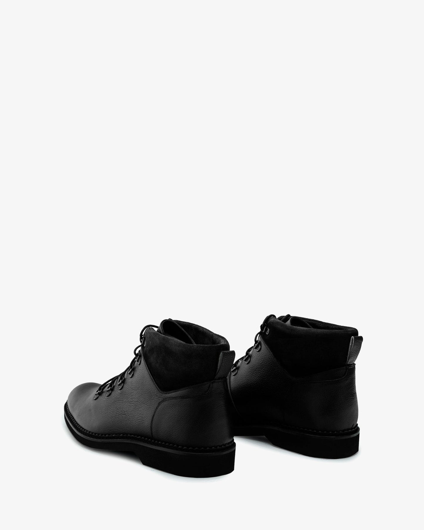 Botín grabado piel negro