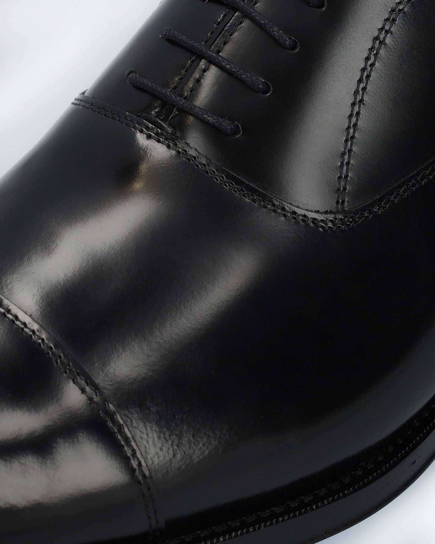 Zapatos estilo oxford en antic negro