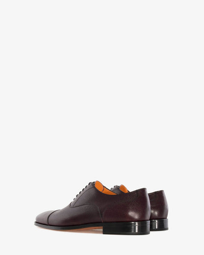 Zapatos estilo oxford en piel marrón burdeos