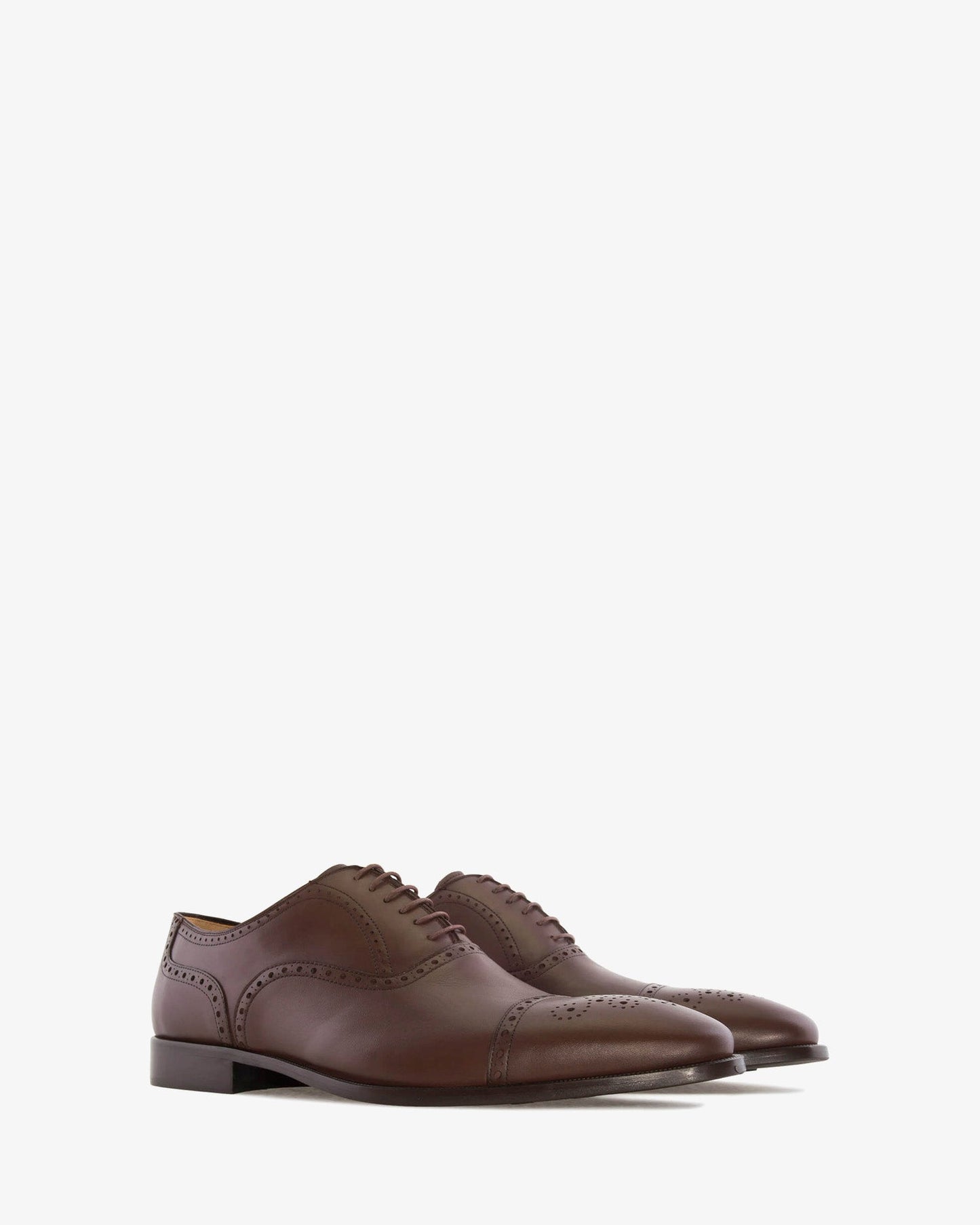 Zapatos estilo oxford en piel marrón