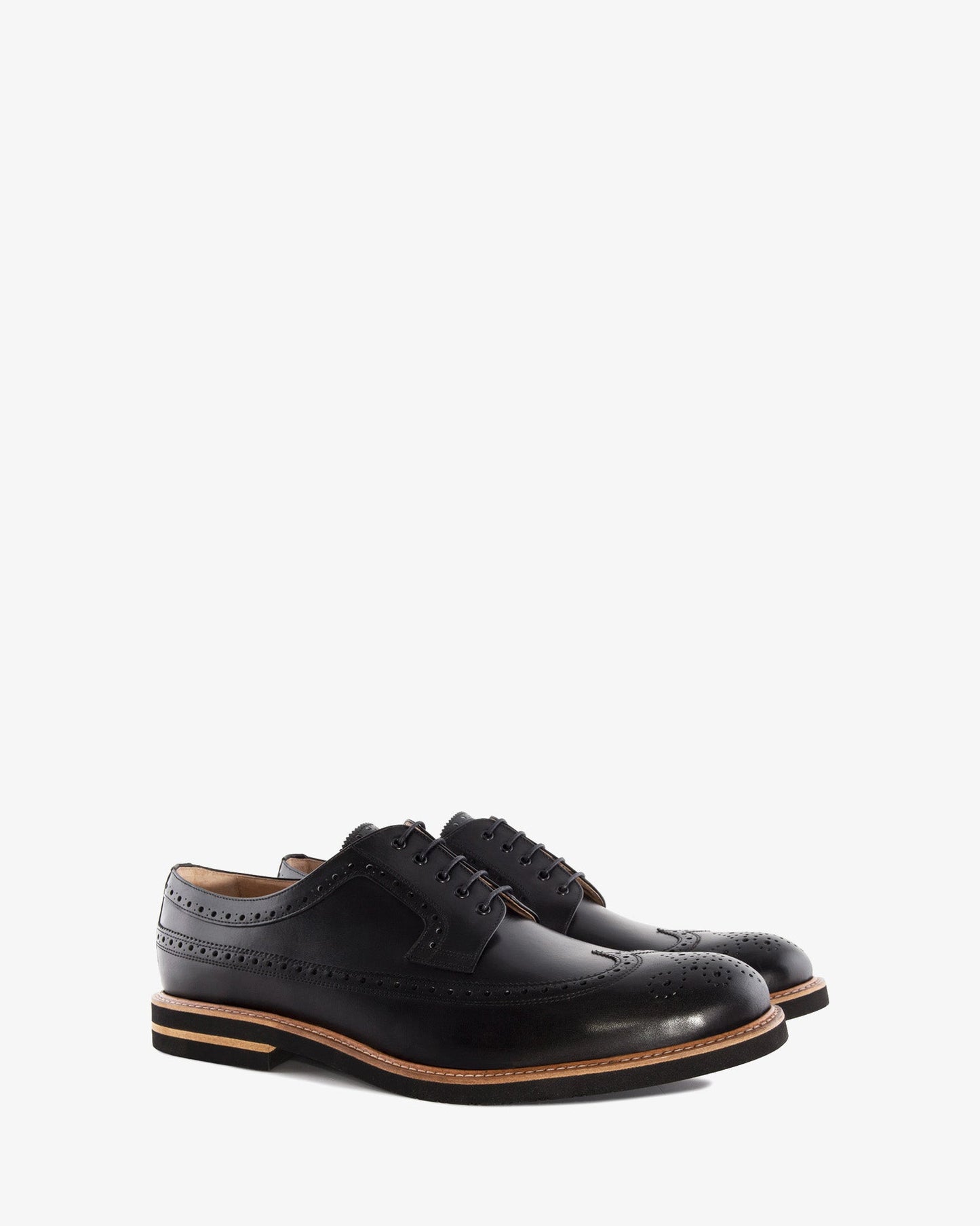 Oxford style shoe in black leather