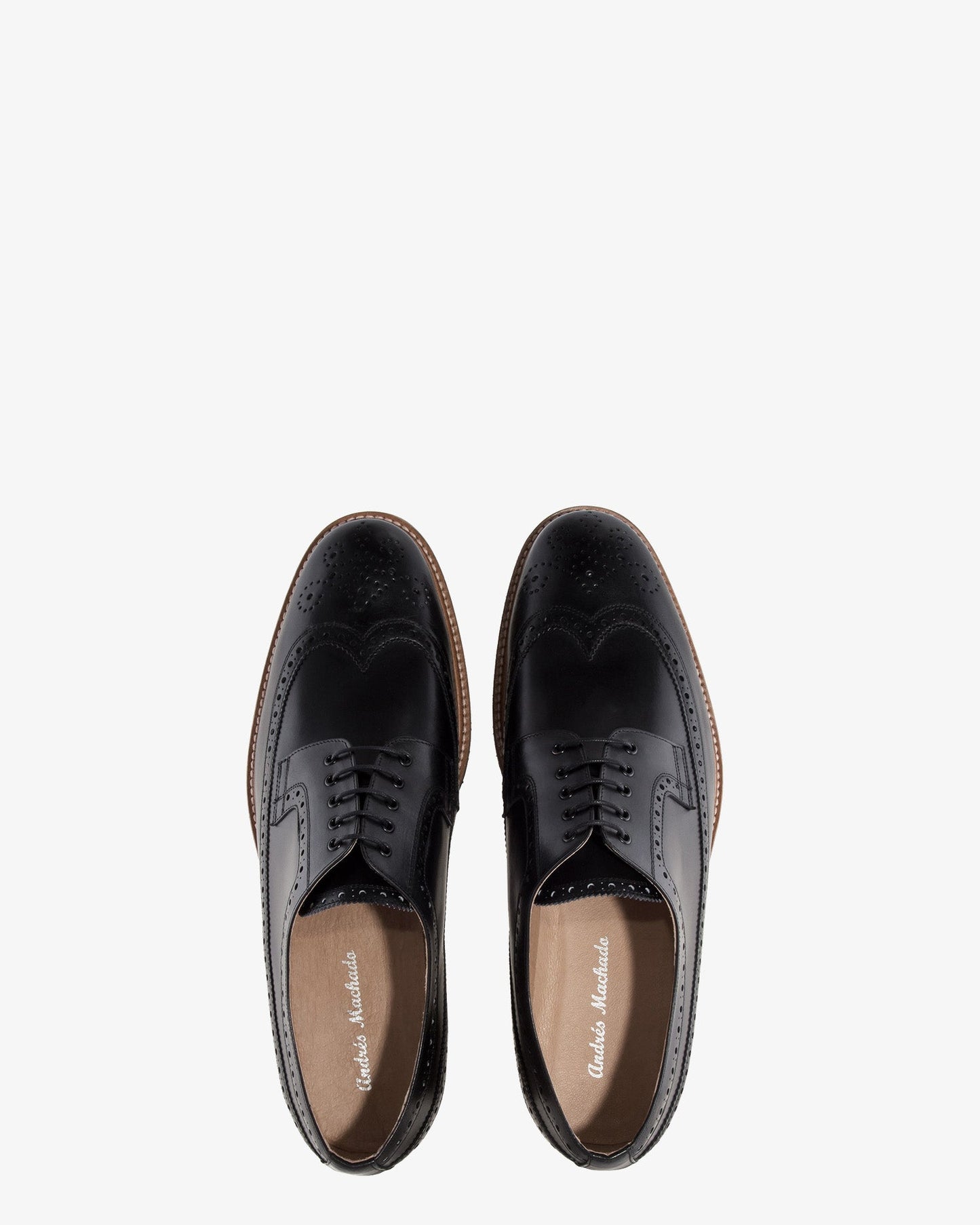 Oxford style shoe in black leather