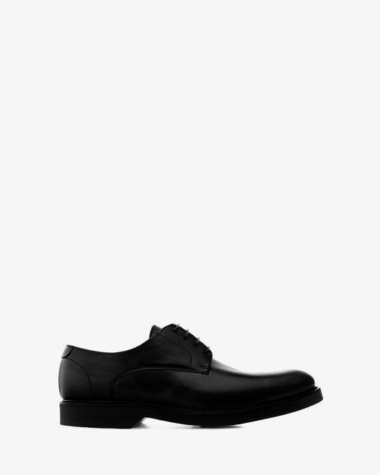 Zapatos estilo oxford en cuero de color negro