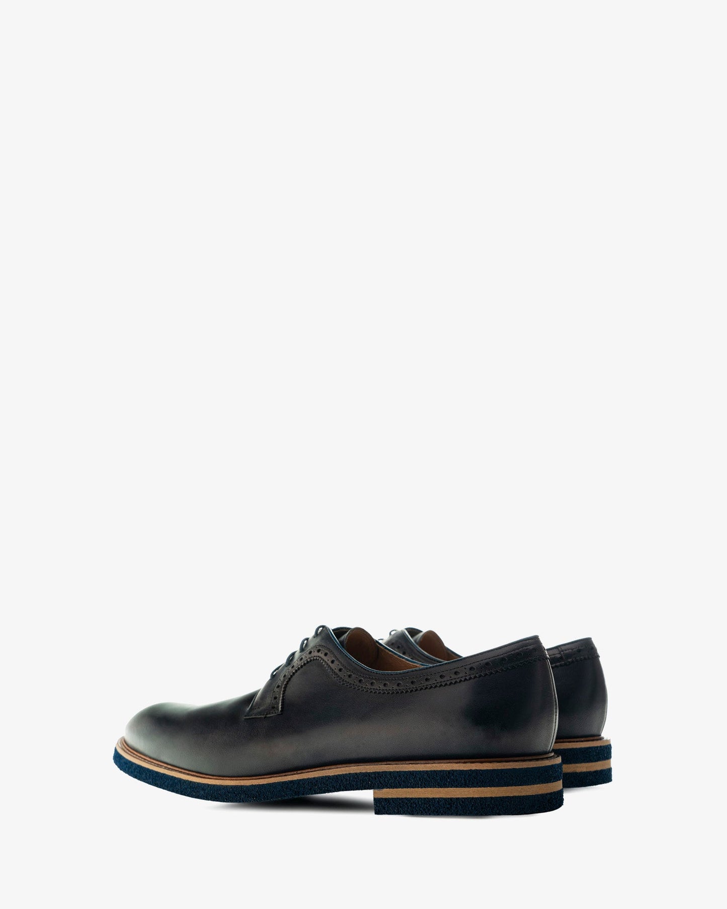 Oxford-style shoe in navy blue leather