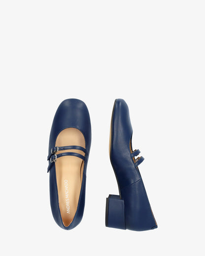 Navy blue leather heeled shoe