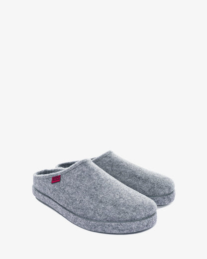 Zapatillas alpinas grises