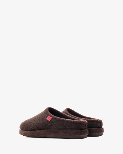 Zapatillas alpinas marrones