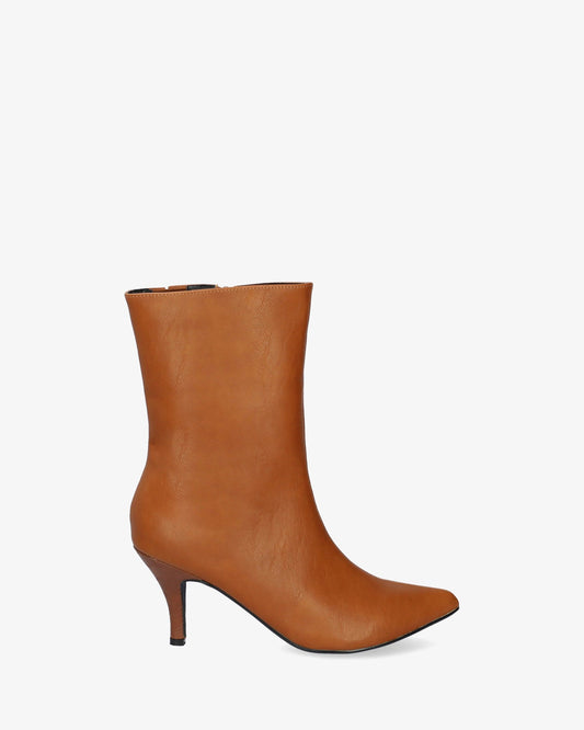 Botín punta en soft camel