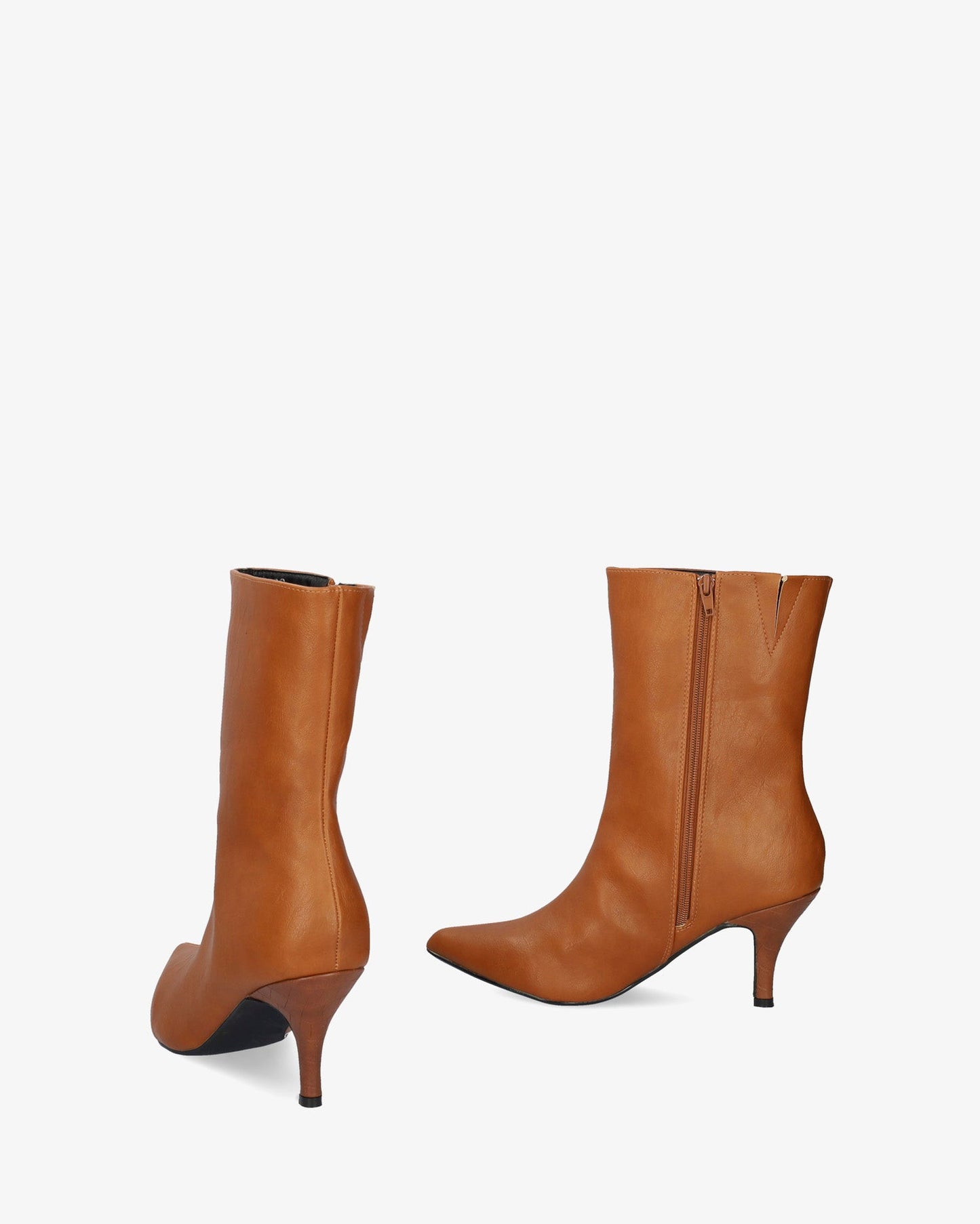 Botín punta en soft camel