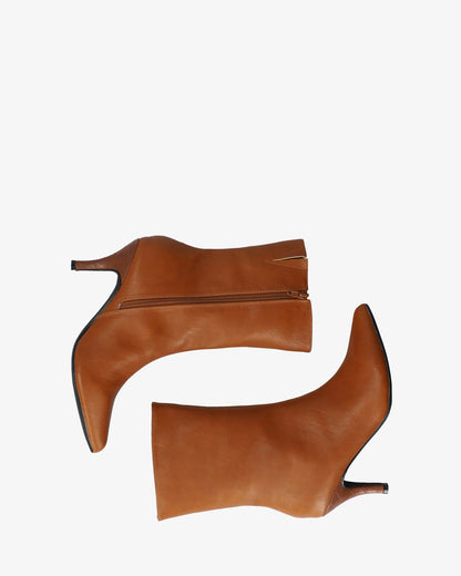 Botín punta en soft camel