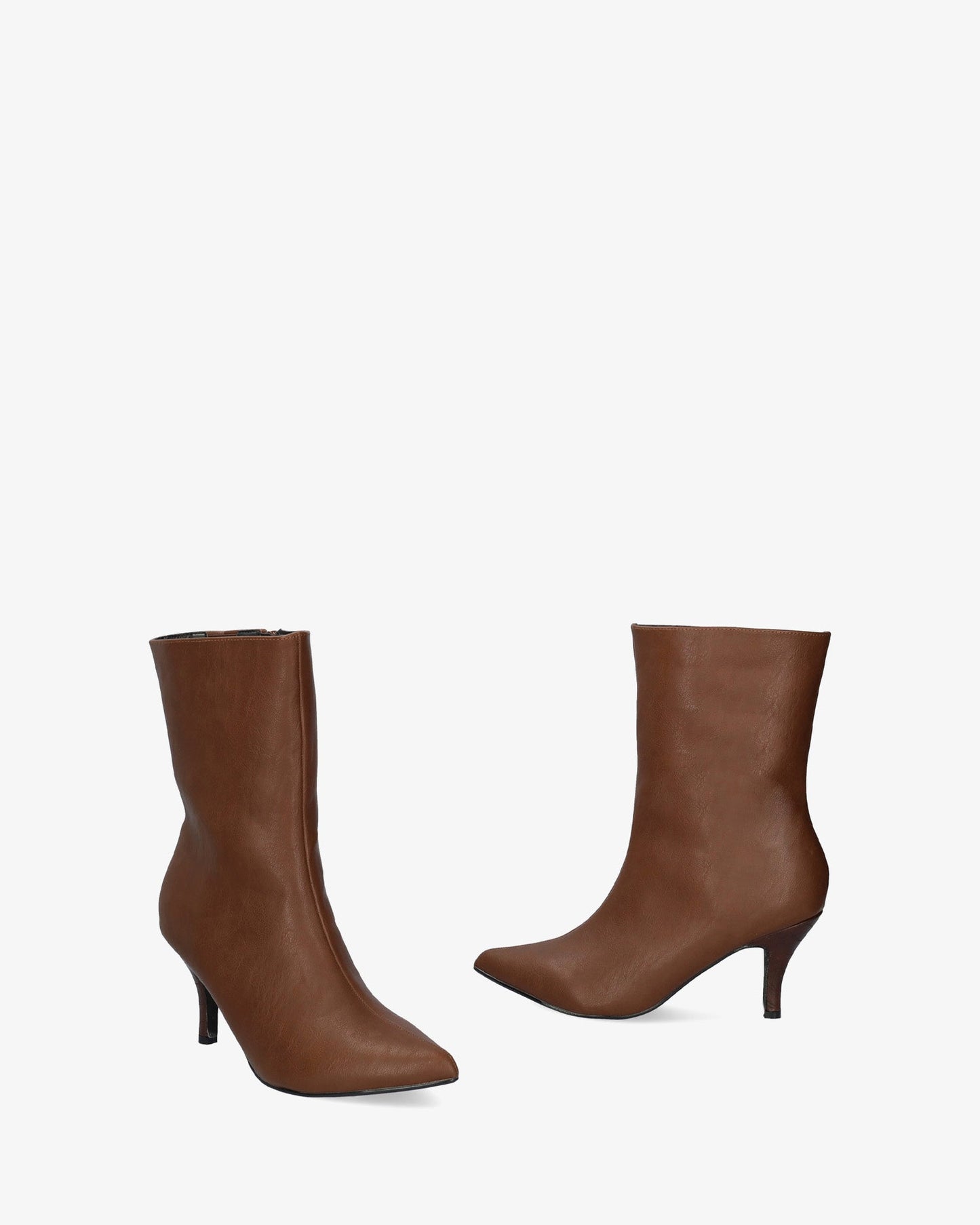 Botín punta en soft marron