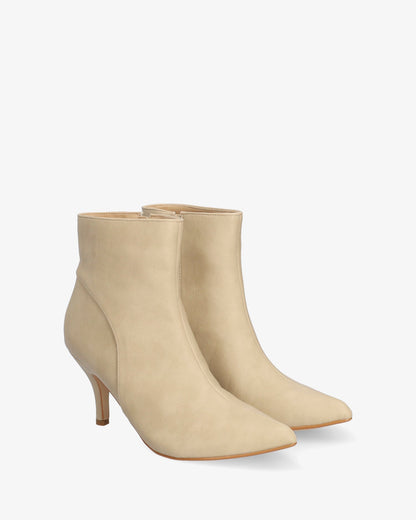 Botín tacón medio en soft márfil