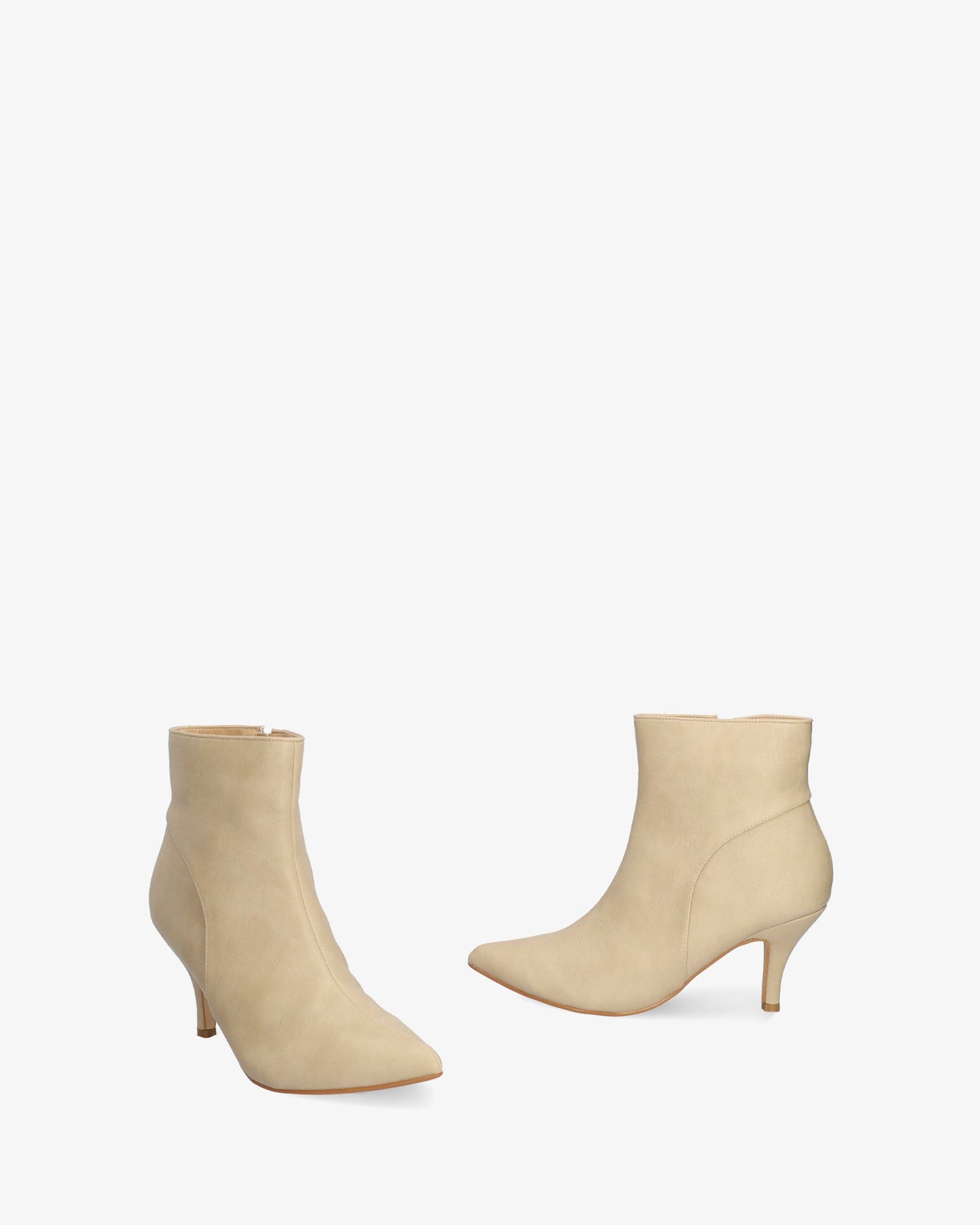 Botín tacón medio en soft márfil