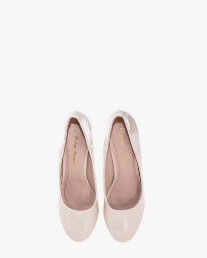 Salón clásico de charol beige