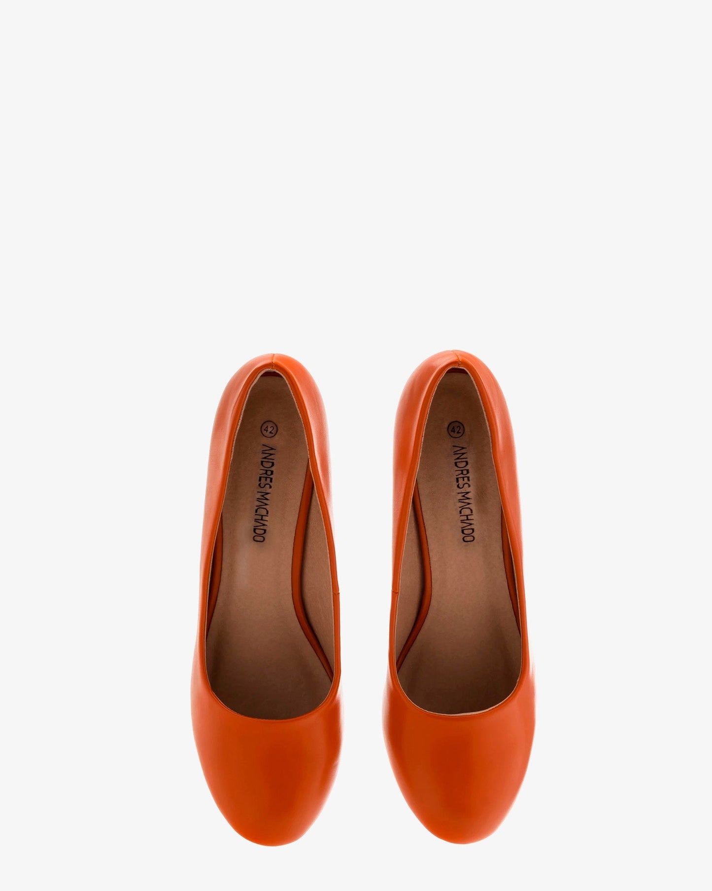 Salón clásico en soft naranja