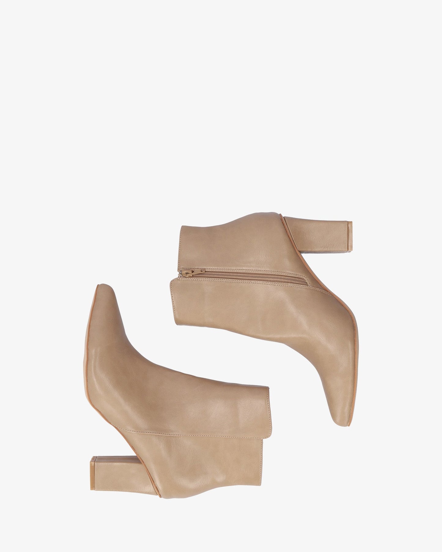 Botín tacón en soft beige