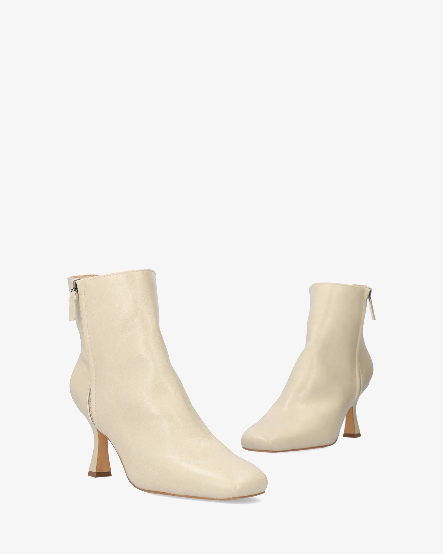 Boot in soft cream