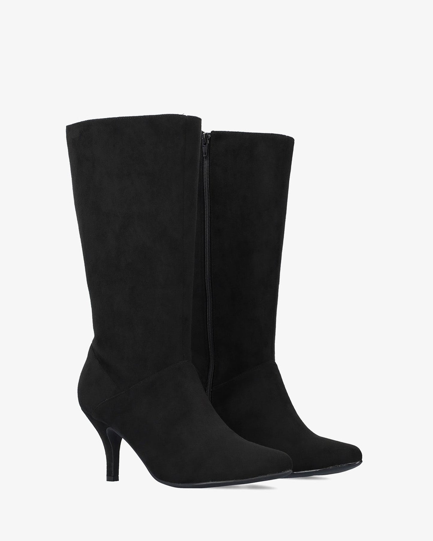 High boot in black faux suede