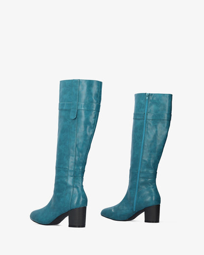 High boot in soft blue