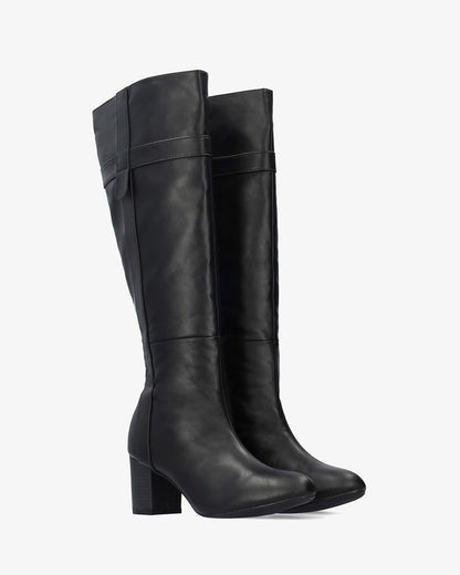 High boot in soft black
