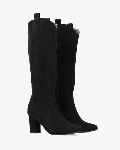 High boot in black faux suede