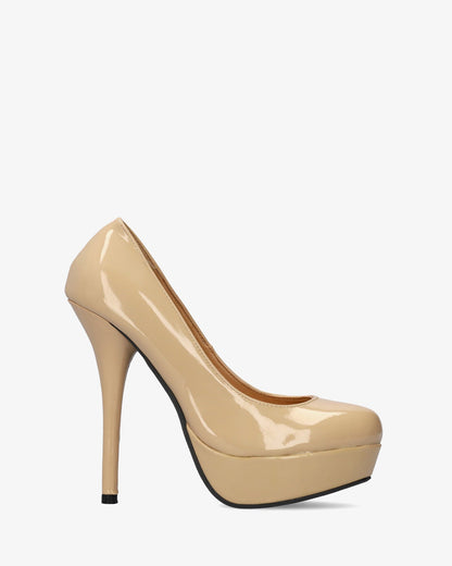 Tan patent leather court shoe with a 14 cm heel