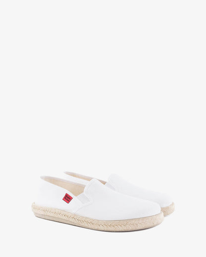 Miticas zapatillas de lona blanco y suela de goma y yute