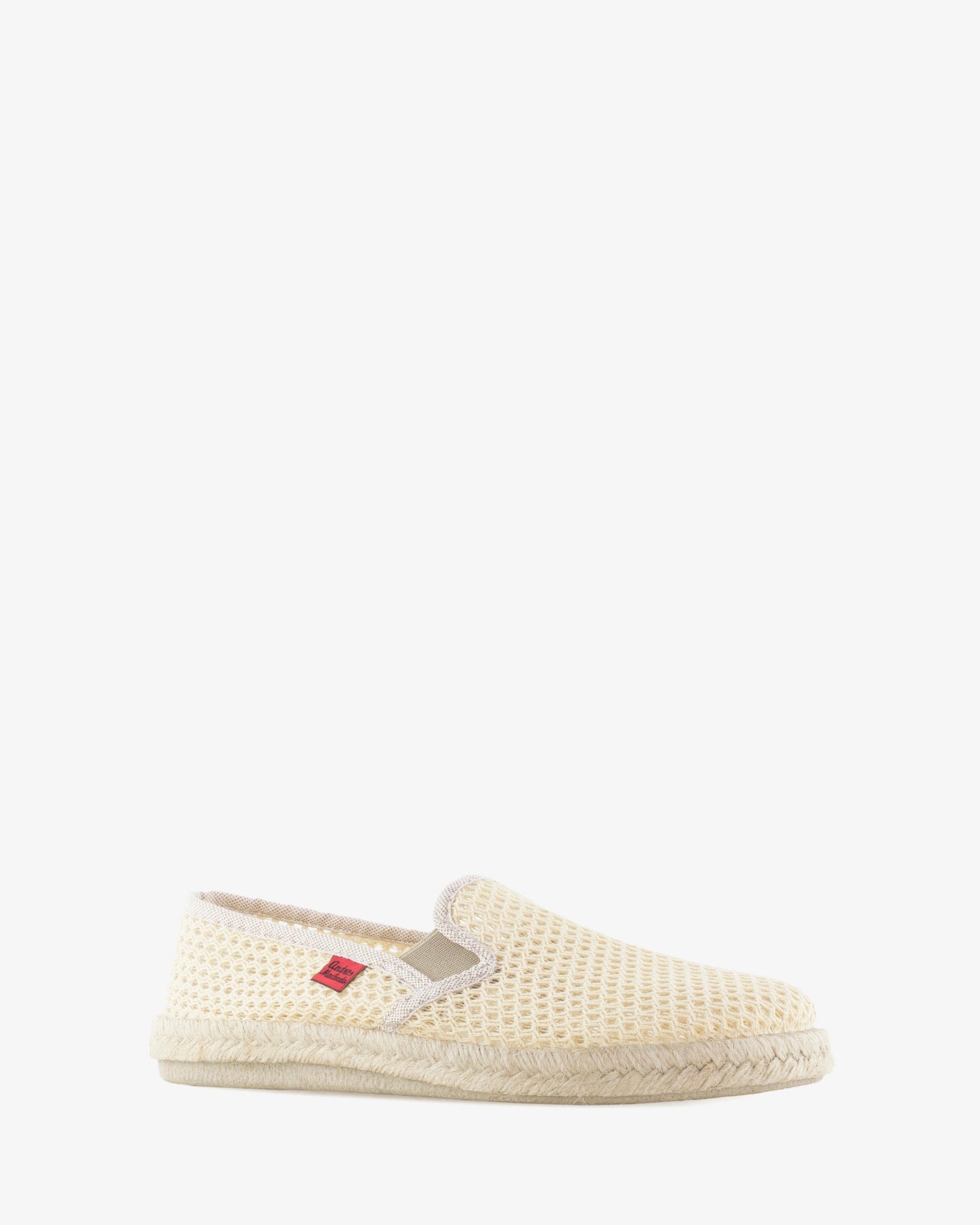 Miticas zapatillas de rejilla beige con suela de goma y yute