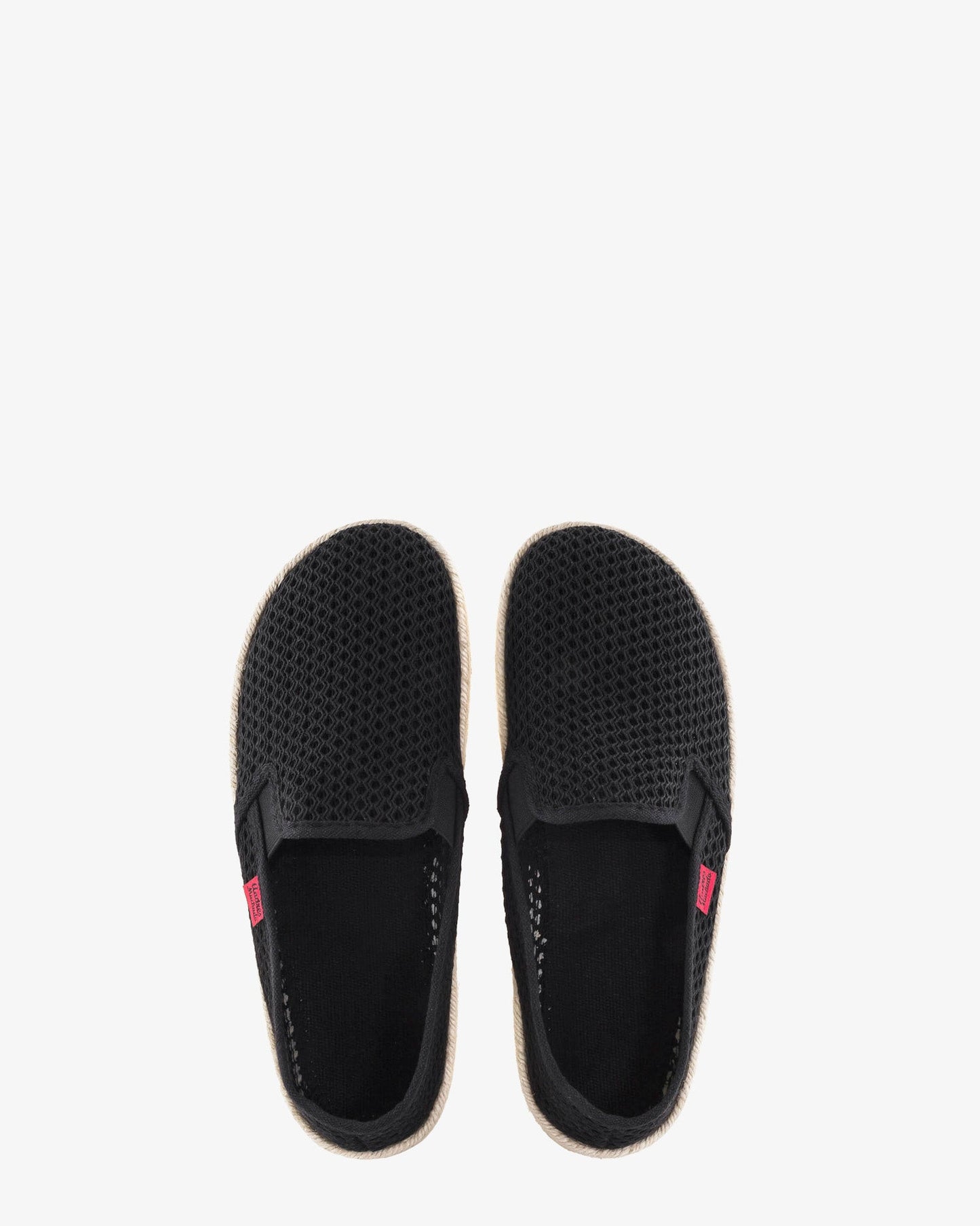 Miticas zapatillas de rejilla negro con suela de goma y yute