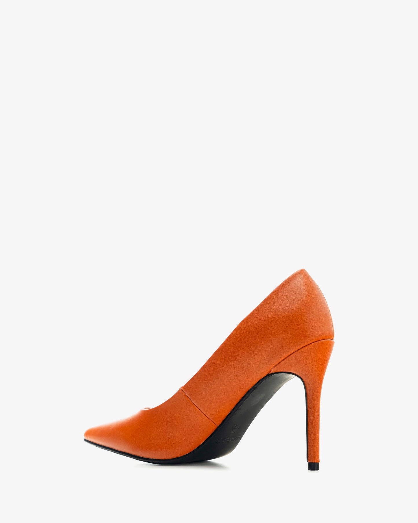 Soft heeled court shoe in terracotta