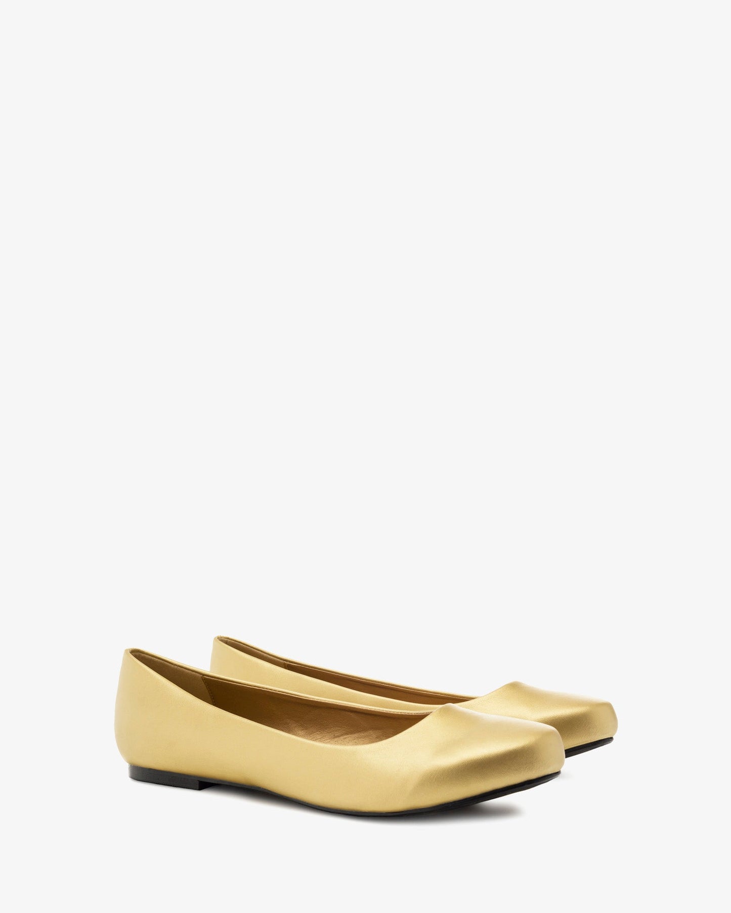 Classic ballet flats in soft gold