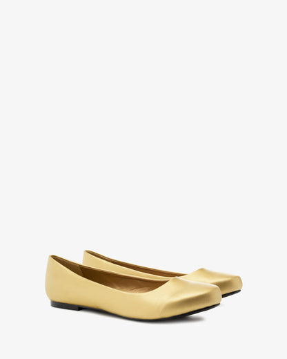 Classic ballet flats in soft gold