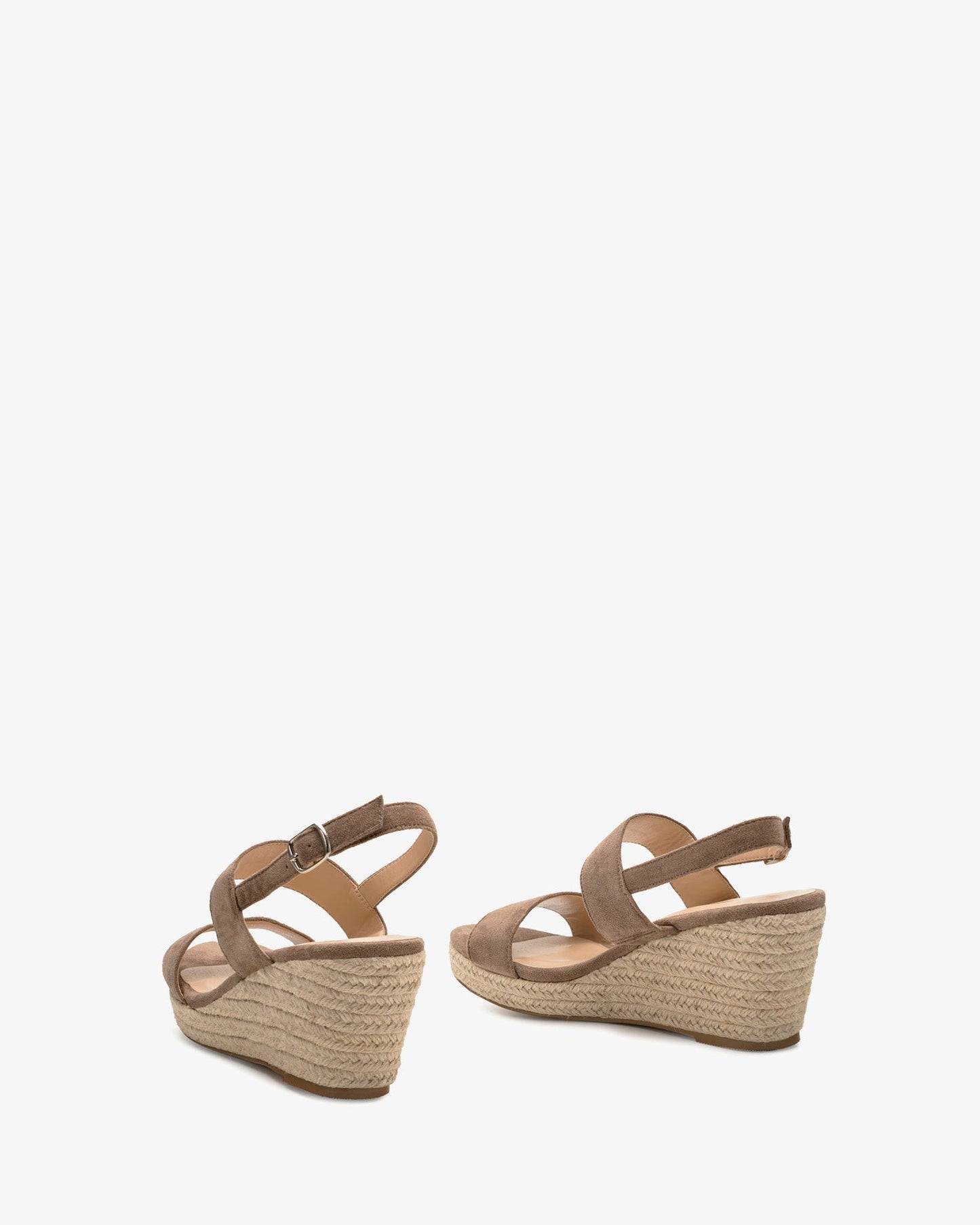 Alpargata en símil ante tierra con cuña de yute