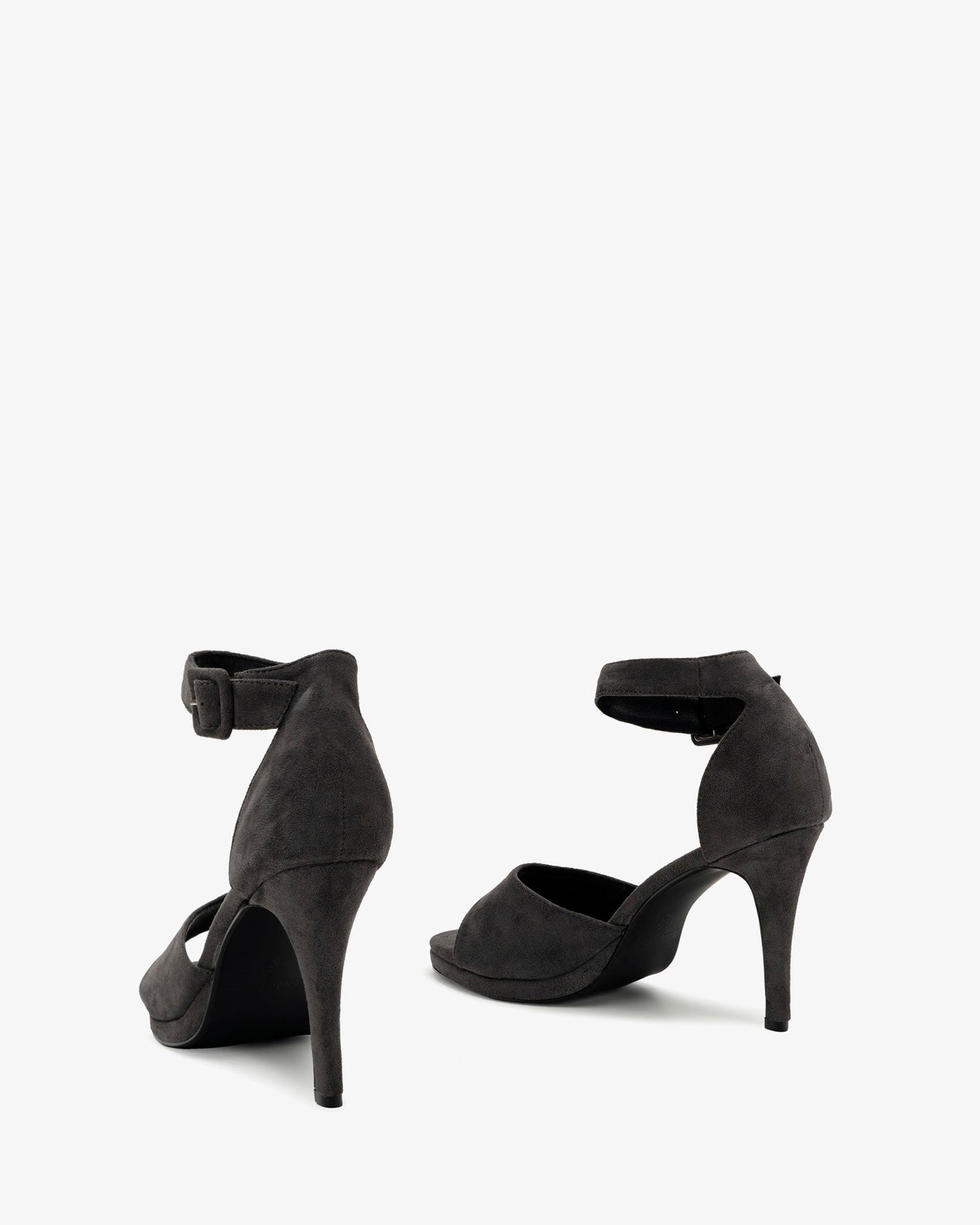 Sandalias en símil ante de color gris