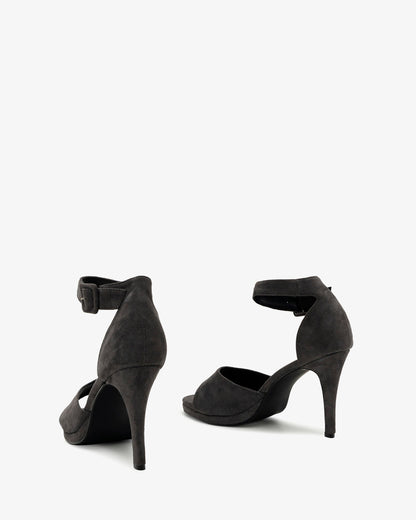 Sandalias en símil ante de color gris