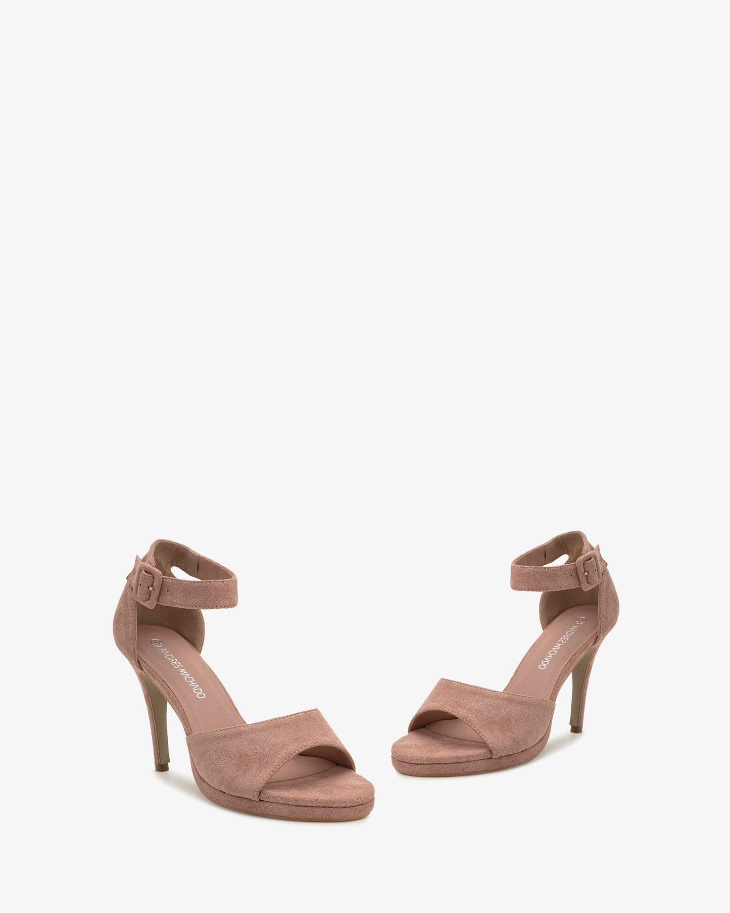 Sandalias en símil ante de color maquillaje