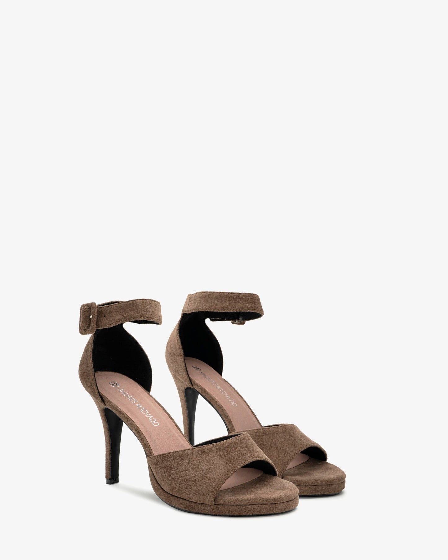 Sandalias en símil ante de color tierra