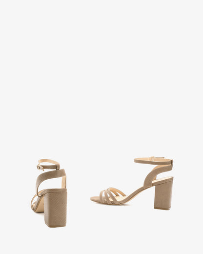 Sandalia grabada en soft beige