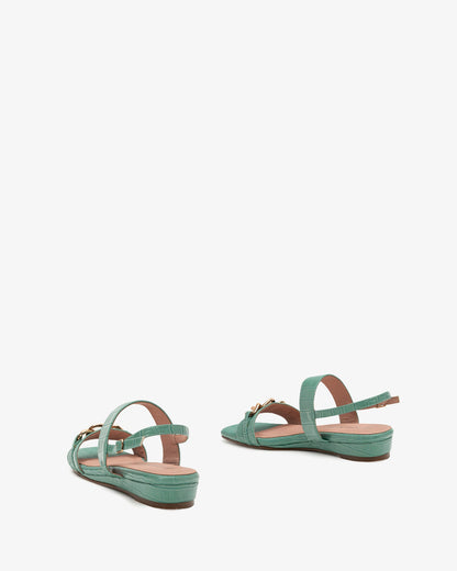 Sandalia cuña coco celeste