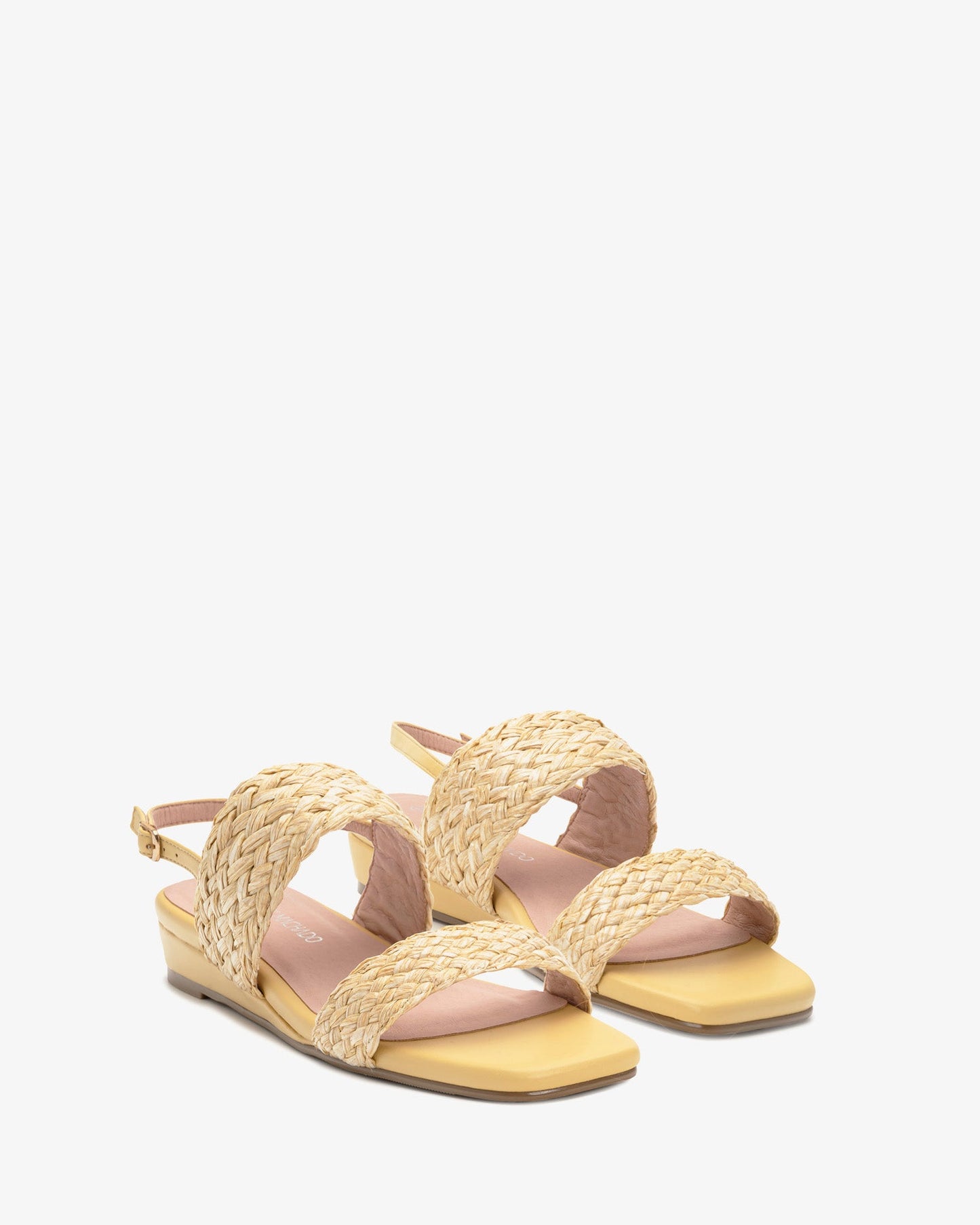 Sandalia trenzada en soft amarillo