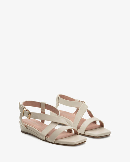 Sandalia tipo romana en soft beige