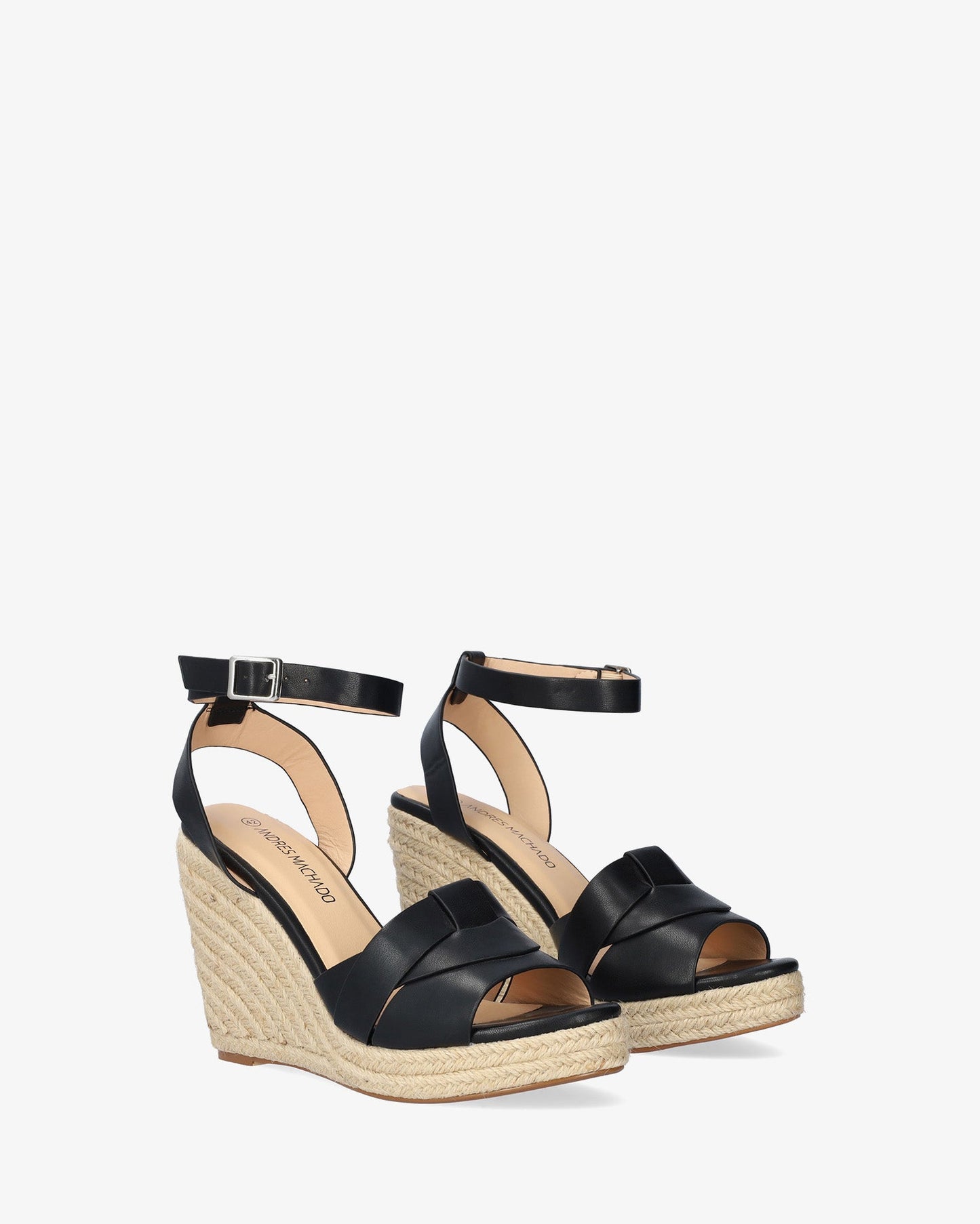 Alpargata en soft negro con cuña en yute