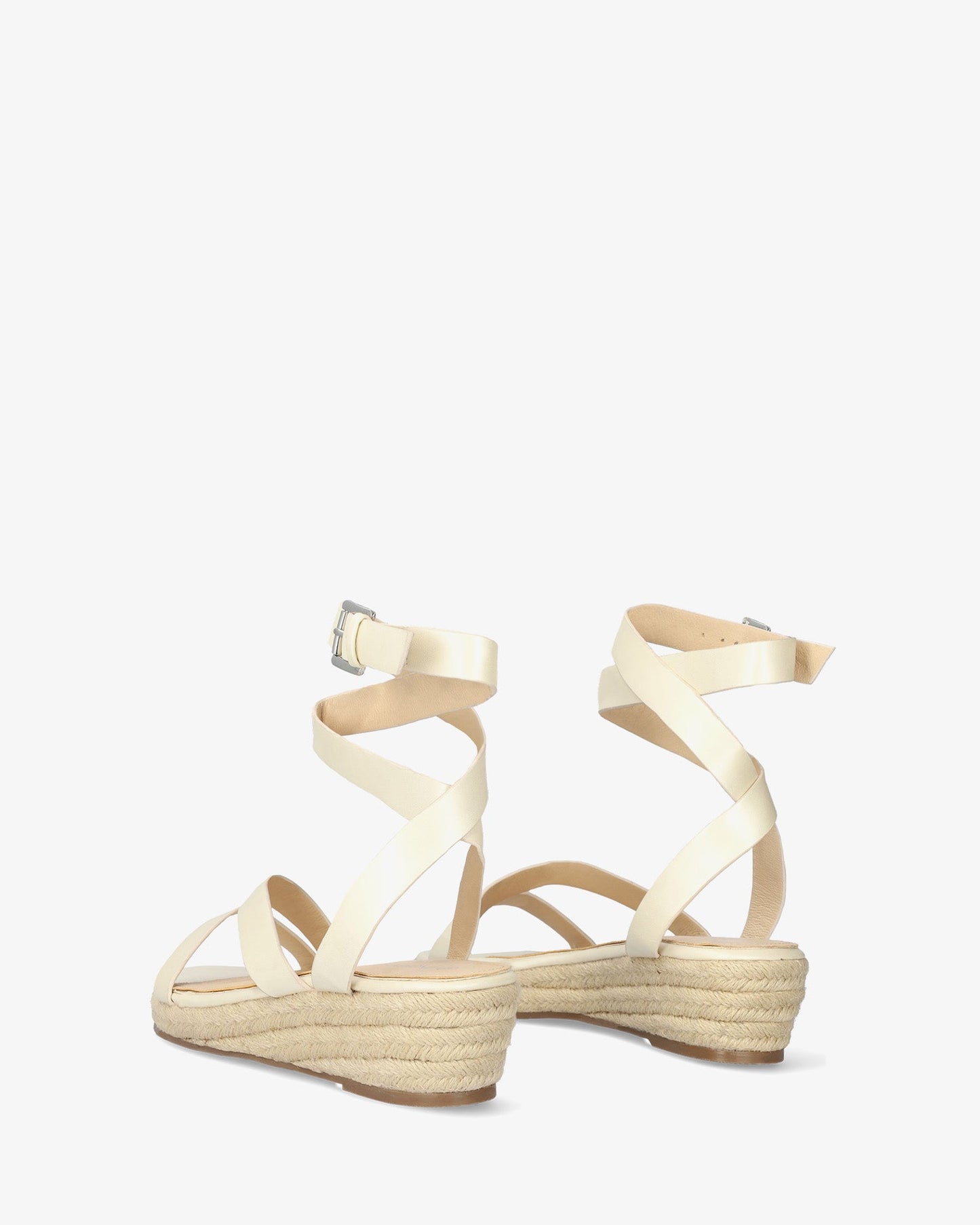 Sandalias con cuña en soft beige