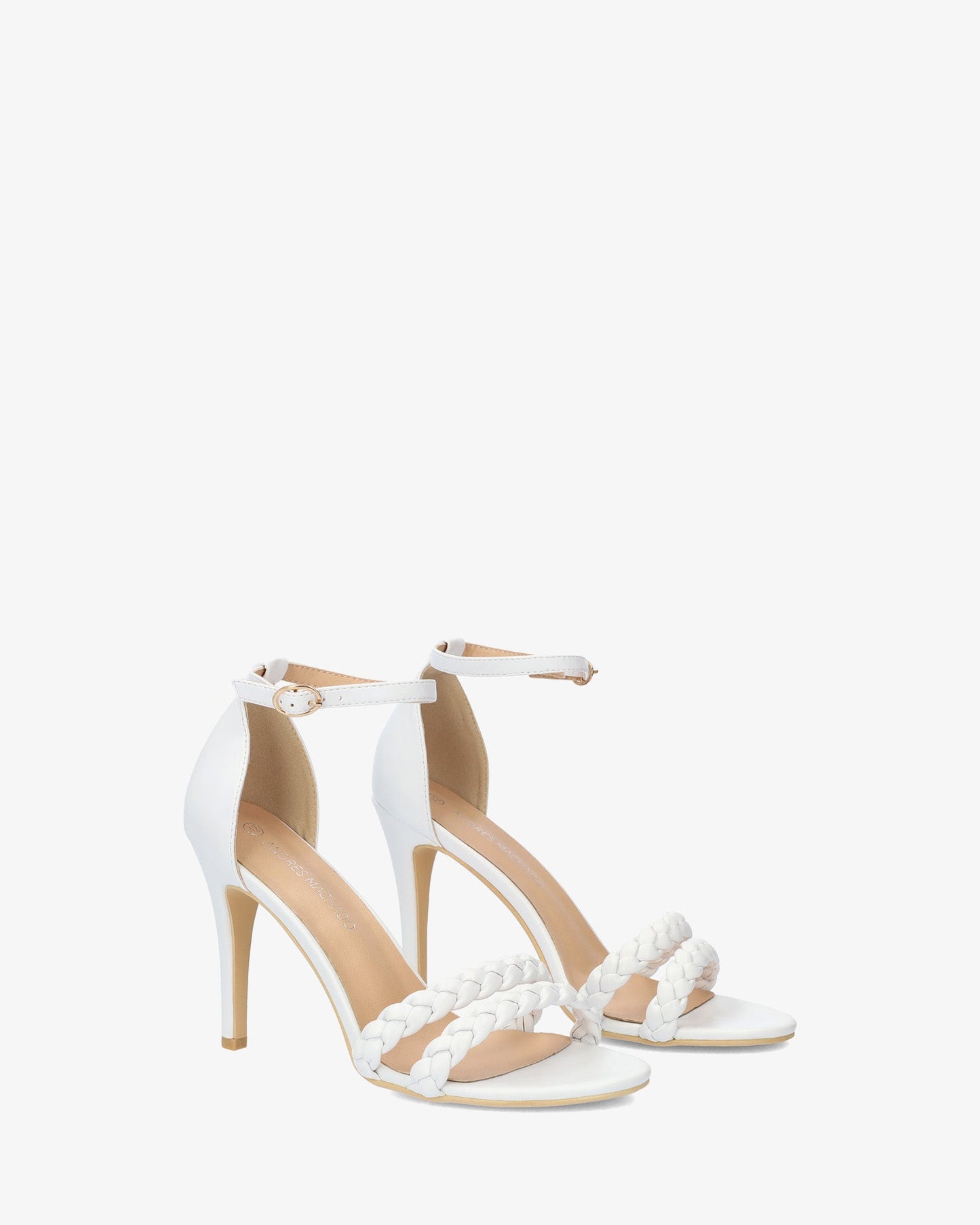 Sandalias en soft color blanco con tacón